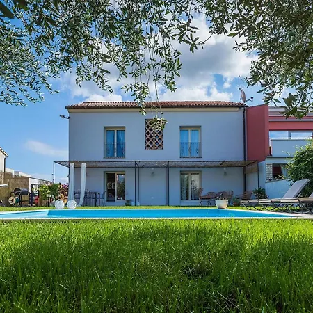 Mediteranea Ferienhaus *